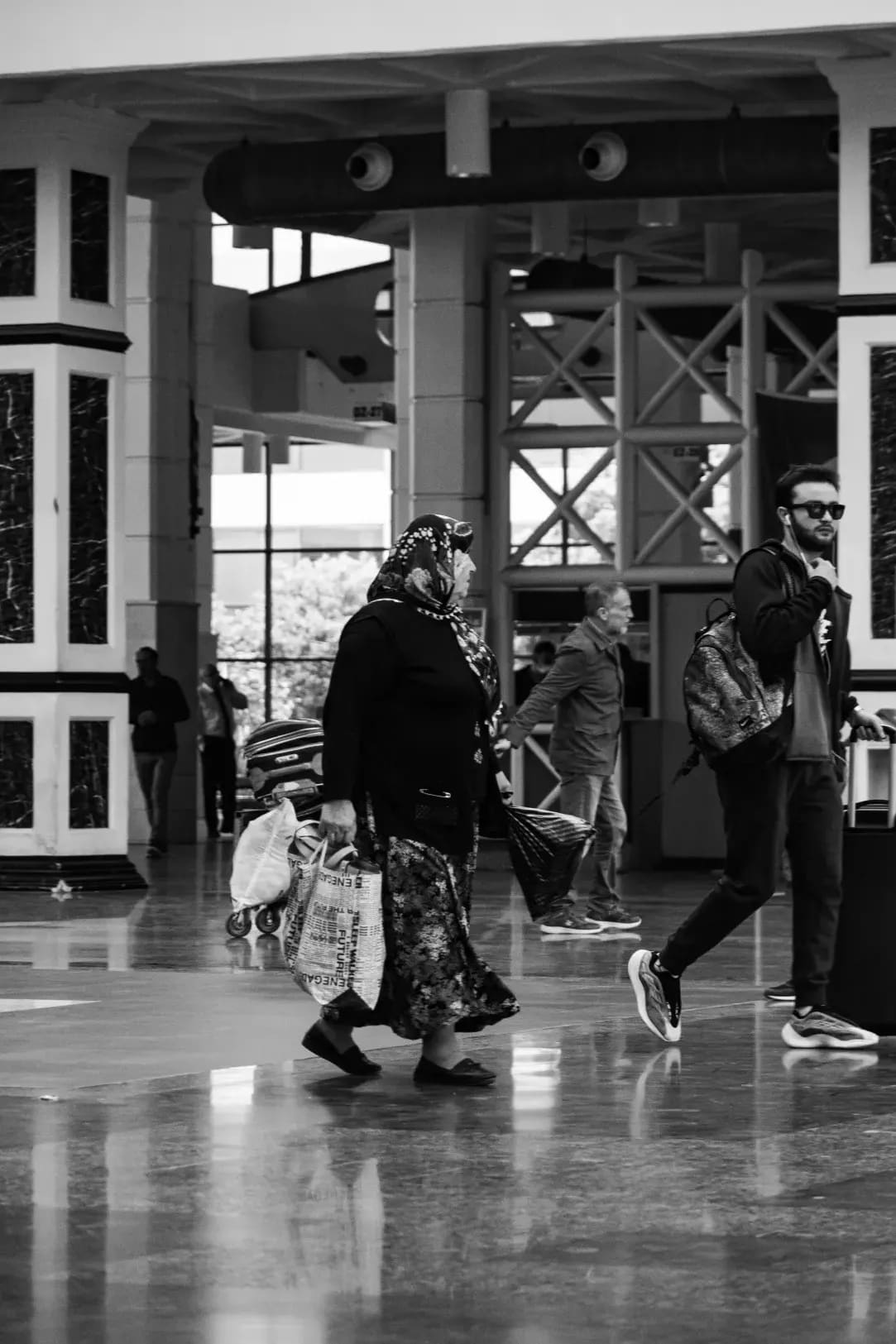 Trensty Travel